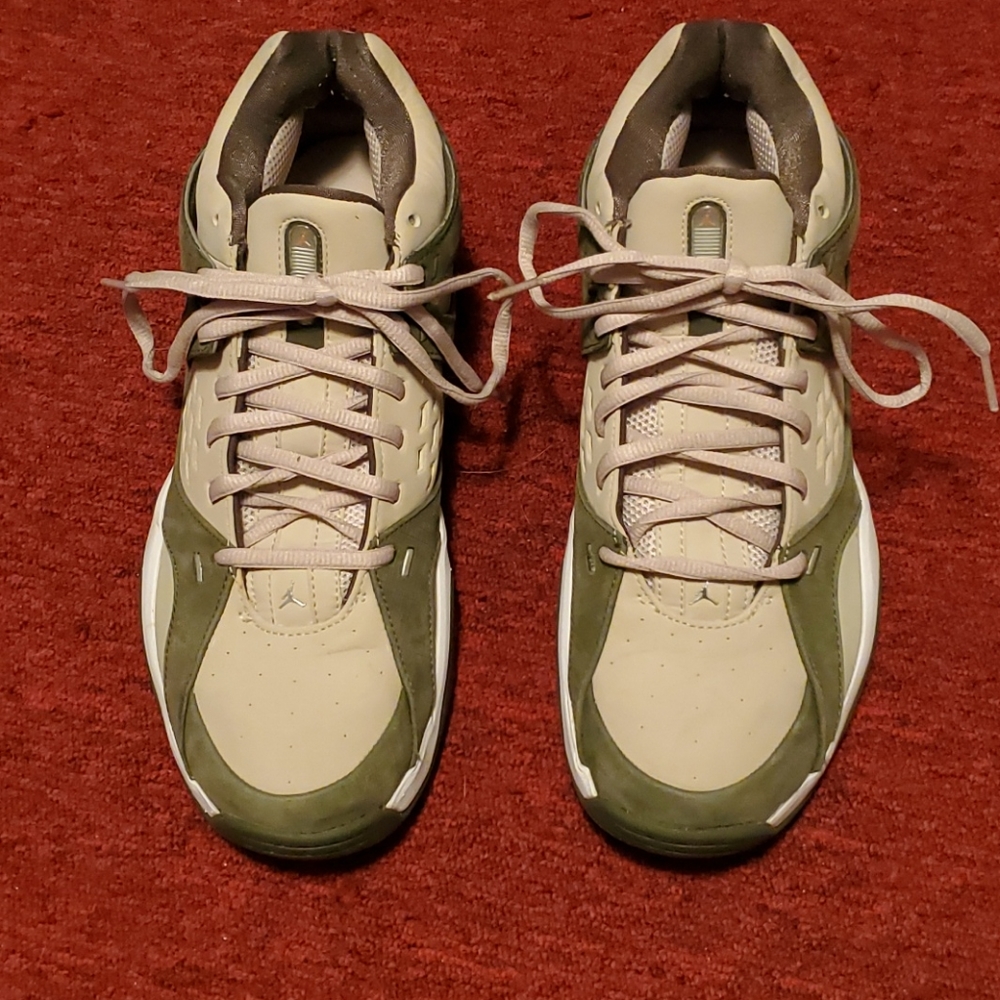 Sneakers 👟